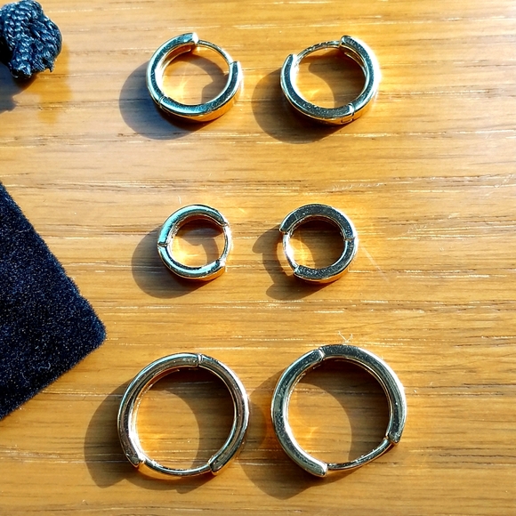 Arielle 3 Pair Huggie Hoop Earrings - Picture 6 of 7